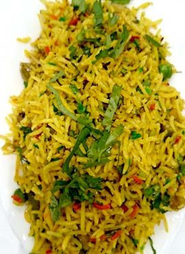 Arroz de verduras con hierbas frescas, plato vegetariano de Mr Singh